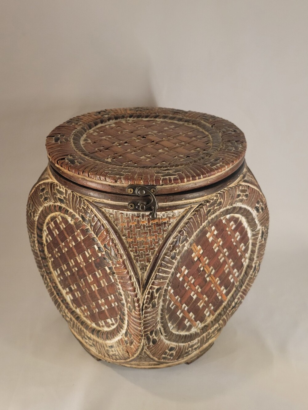 Round Woven Storage Basket with Lid, Brown/Black, Wood, 11in H x 10in WRound W